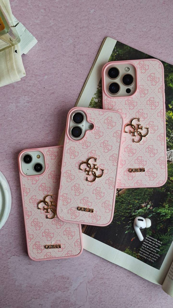 قاب طرح GUESS صورتی گوشی آیفون 16 پرو