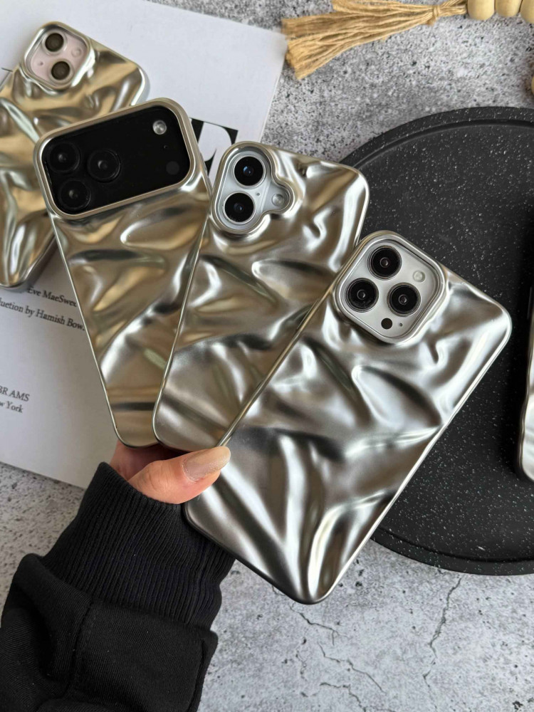 قاب موج آینه‌ای نقره ای گوشی آیفون 16 پرومکس