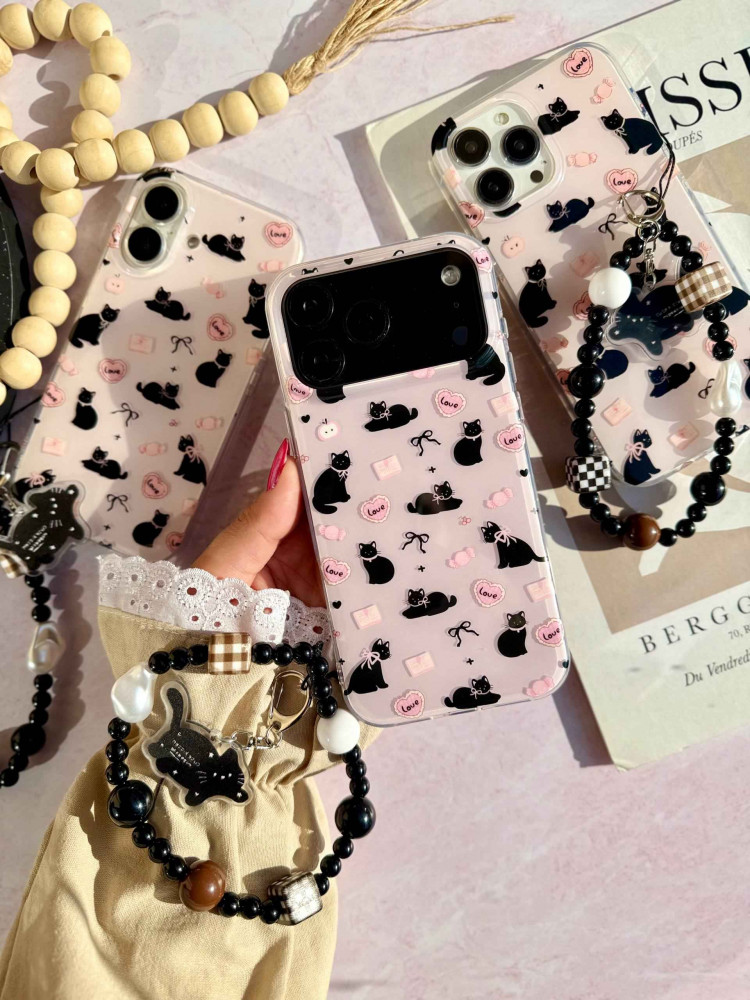 قاب طرح پاپیون کت با آویز گوشی آیفون 17