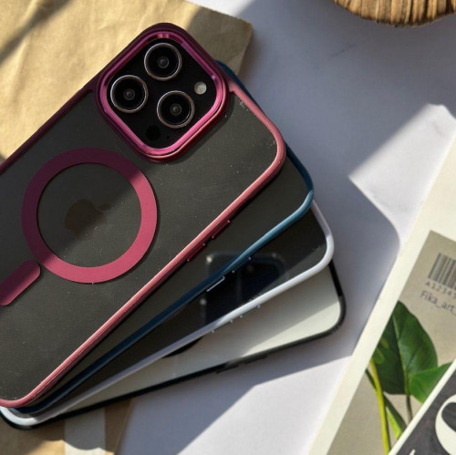 Transparent iPhone  13 Pro max case with MagSafe